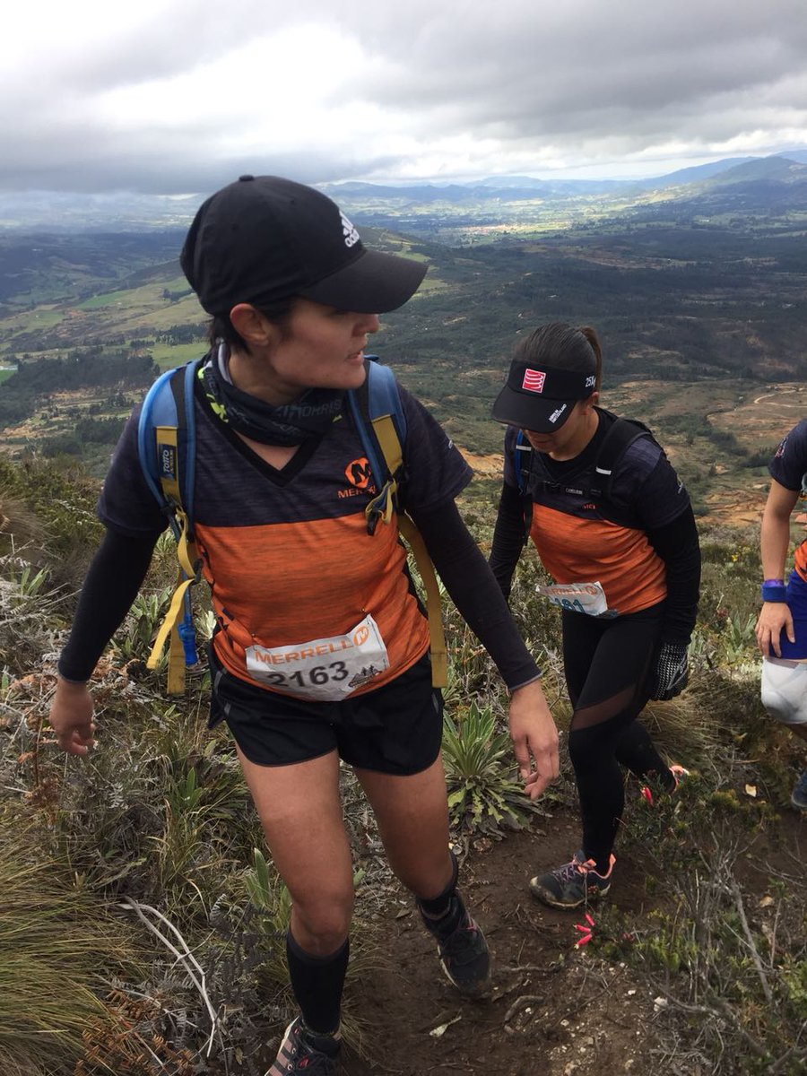 riso26's tweet photo. Esta flacura hizo 24K el domingo pasado en #Guatavita #MerrellTrailTour2018 #mtt2018 #lovetrail 🌳❤ https://t.co/LCLQrv1XNw