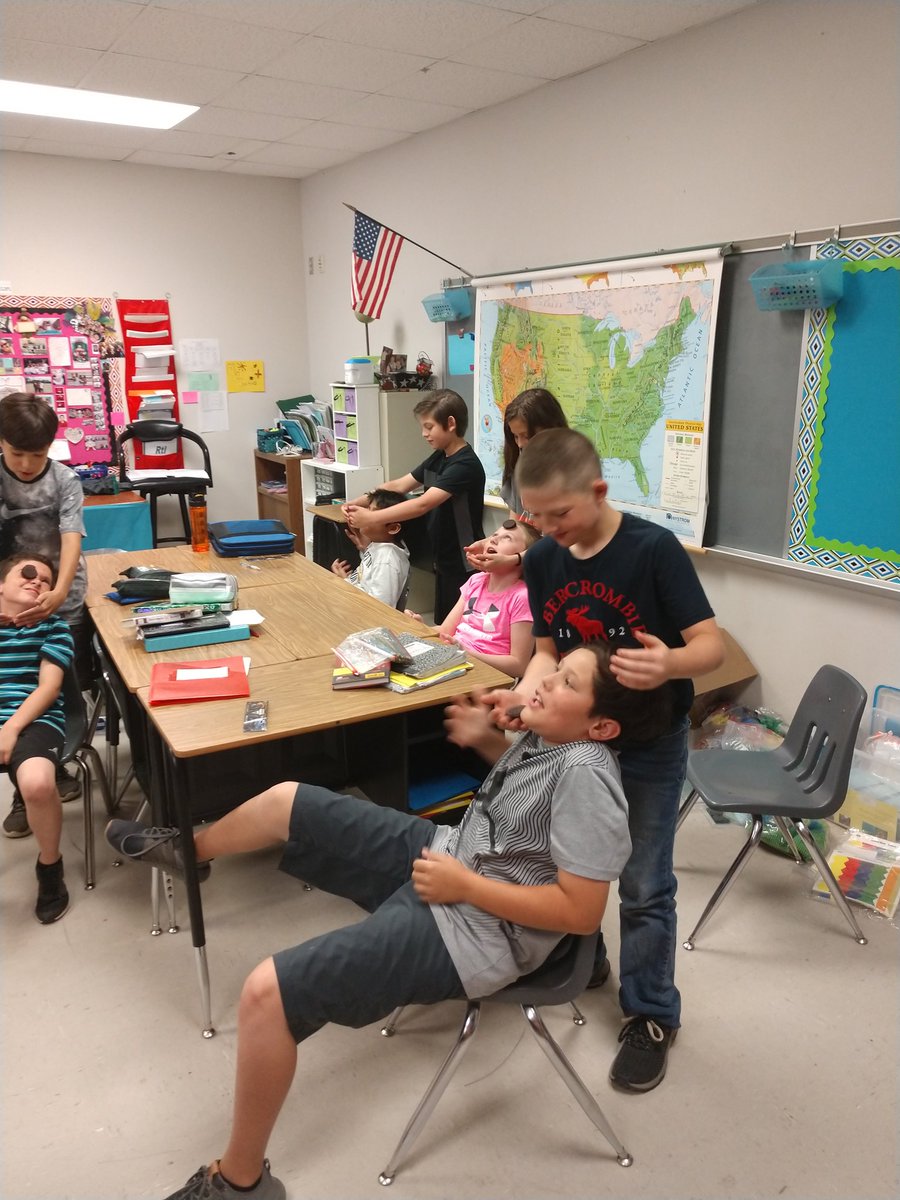 MISTYK0813's tweet photo. When you win box tops and your wonderful PTO gives you an hour break and they bring minute to win it games to play, you stay a little longer and play. Our PTO rocks. #NSEconnect https://t.co/IYtP73czpe