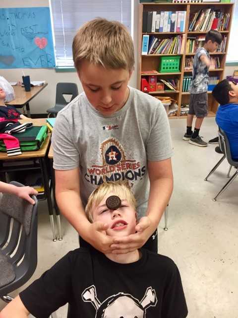 MISTYK0813's tweet photo. When you win box tops and your wonderful PTO gives you an hour break and they bring minute to win it games to play, you stay a little longer and play. Our PTO rocks. #NSEconnect https://t.co/IYtP73czpe