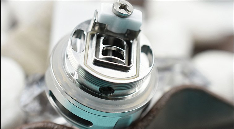 ElegoMall's tweet photo. Good day #VapeFam

3 inner airflow options in one RTA? 
Yes! Vandy Vape makes it🤩🤩🤩

Revolver Vape Tank ★ https://t.co/nCKsKDntn8

#elegomall #elegomallcom #elego #vandyvape #vandyvaperevolverrta #revolverrta #rta #vape #vapeshopnearme #vapewholesales https://t.co/bGvukE73em
