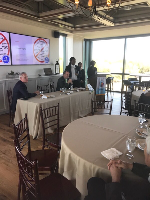 rbstalldeca's tweet photo. Thanks to @ChasRotaryClub , @RotaryClubCHS for having us as guest speakers 🔊 today to talk about social media and their uses! Now it’s time to go to our Middle schools to talk about Cyber Bullying!! https://t.co/00dJ9g6l8i