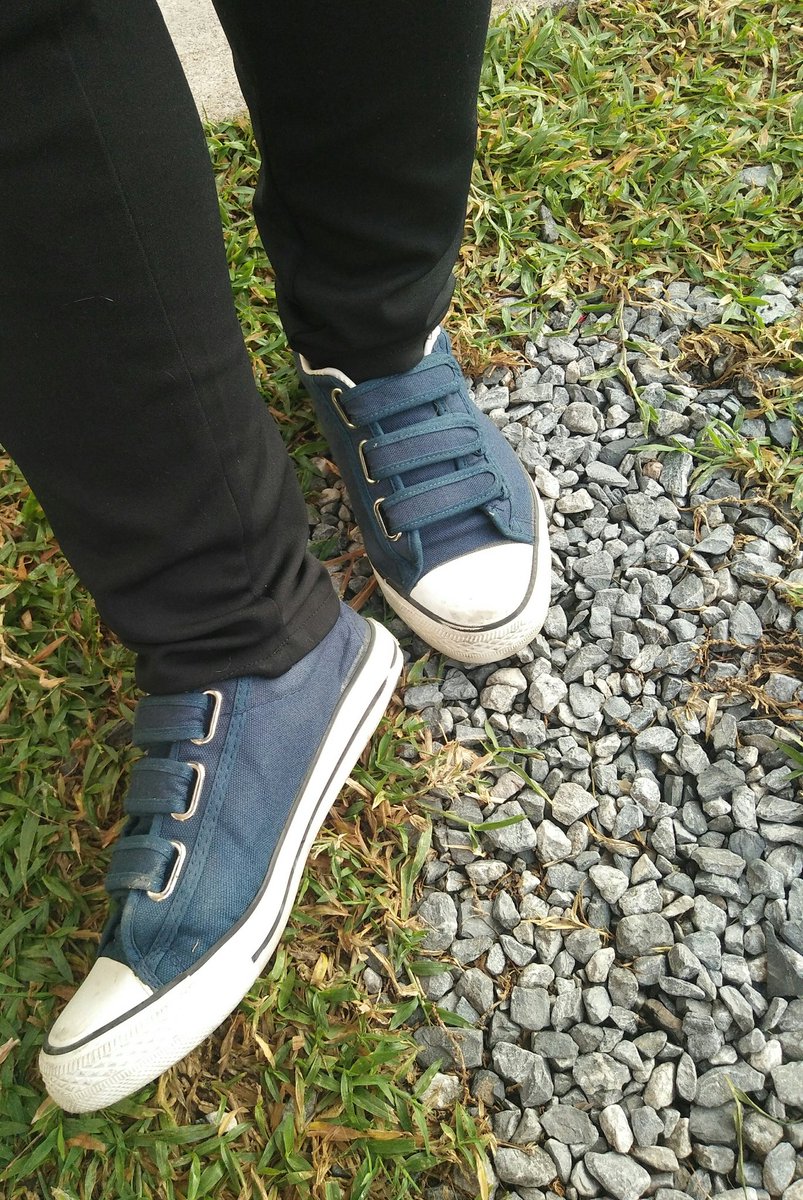 KimnPo94's tweet photo. Day 4 : My shoes 
#shotwith18mong https://t.co/B3lzcGa2nQ
