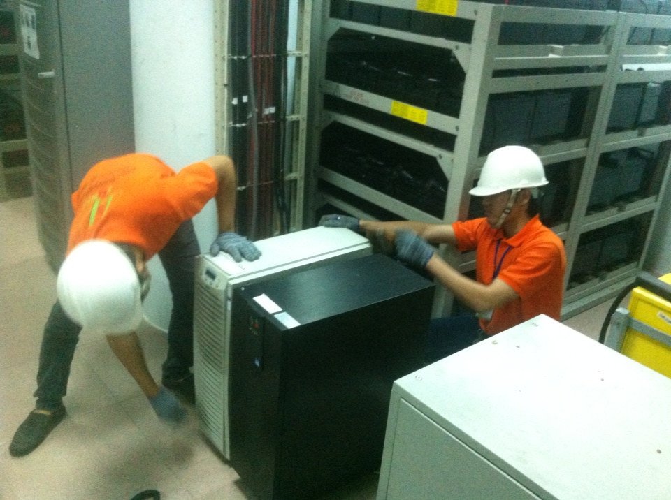 DNP_Media's tweet photo. Hệ thống UPS đóng vai trò rất quan trọng trong những ngày mất điện, gặp sự cố về điện, đây là giải pháp cứu nguy nhanh nhất cho mọi nhà.
Công ty TNHH TM &amp; DV Đại Nguyên Phát (DNP POWER)
Điện thoại: 0236.3.944.666 – Hotline: 0901.961.333
https://t.co/LLwdvT5gGJ https://t.co/f3Vwm2sdNp