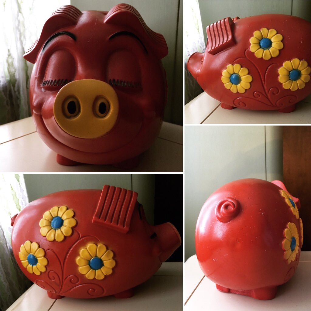 oxhisgem's tweet photo. https://t.co/jQbwYrCxOa #vintage #hippie #era #large #flower #🌺 #piggy #🐷 #bank #madeintheusa #coin #bank #piggybank #coinbank #flowers #hippyera #hippies #hippiestyle #piggies #cute #midcenturydesign #midcenturyart #midcenturymodern #savings #savingbank #bank #banks https://t.co/wrGgpisYFX