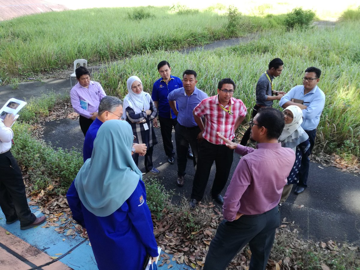 tmhasrizal's tweet photo. Lawatan Teknikal ke Velodrom Cheras...#BPP1CKBA2 
@ArZuhairiManaf @jkr6036 @awe_ludin @nurzahreen @JanariBinSekeli https://t.co/MhRlnWwoHe