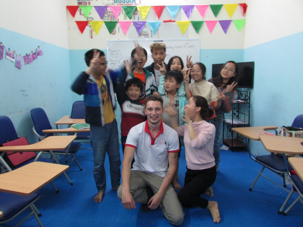 Volunteering in rural Vietnam sounds like an interesting idea to you? Check out how does it look like from the first-hand experience and have the best time of your life: bit.ly/StarlightEngli…
#volunteer #gapyear #Vietnam
