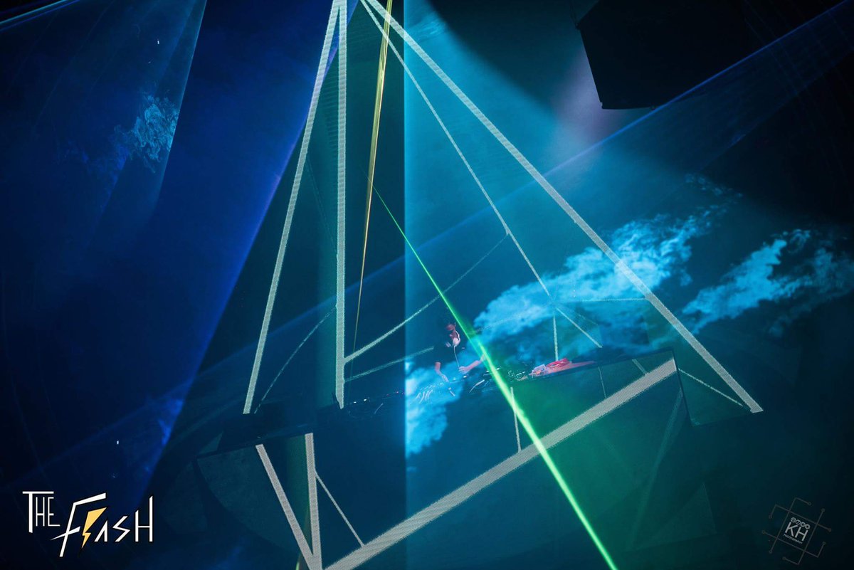 SinThuta's tweet photo. The Flash Night Club Via Tsunami Night w/ Borgeous. https://t.co/gSH2P3PqTa