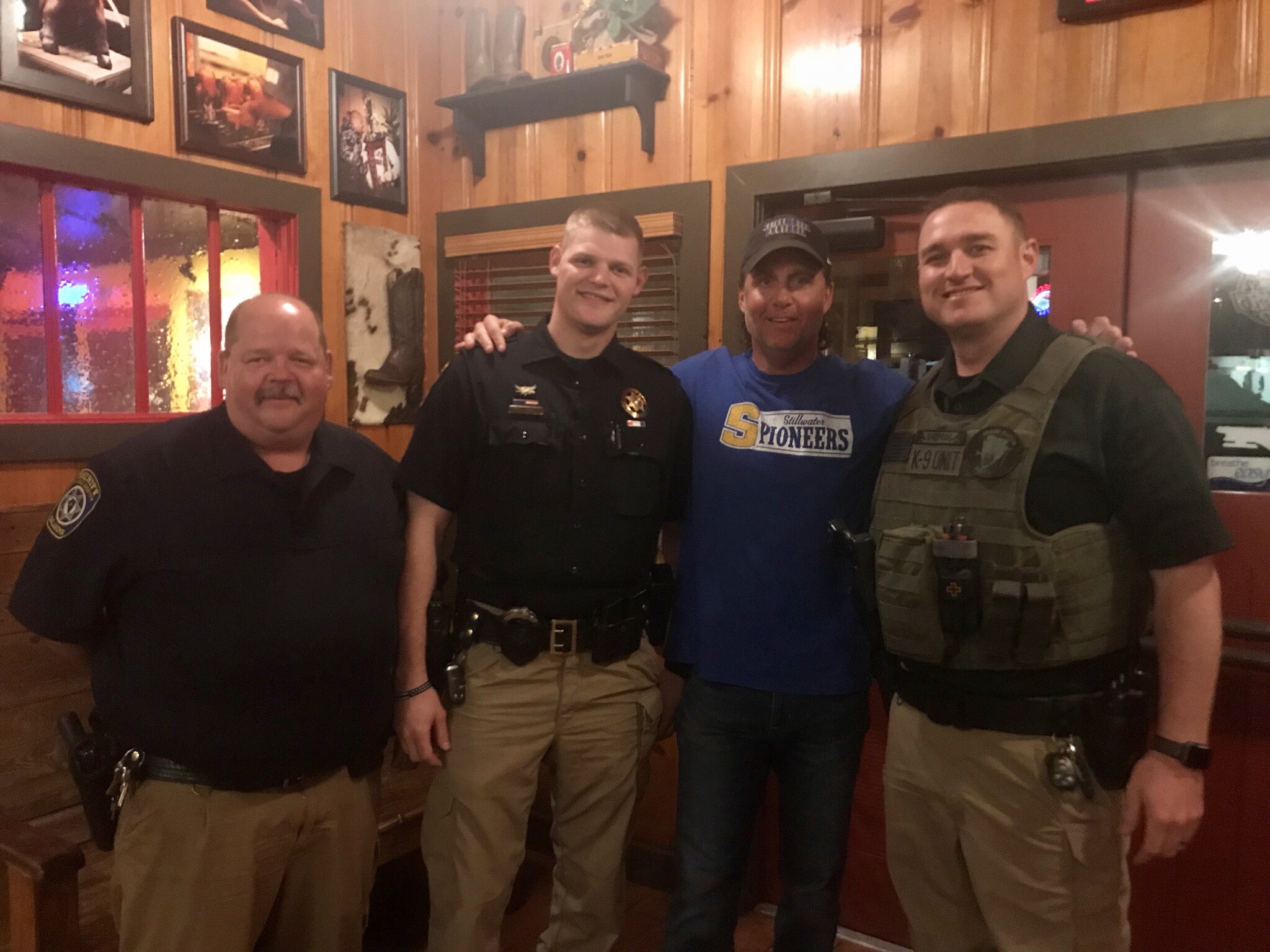 Mike Gundy On Twitter Never Felt So Safe As I Did At Rib Crib