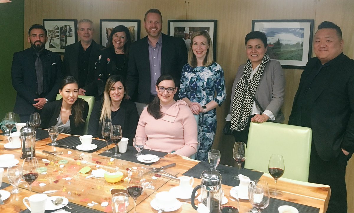 colangelo_lisa's tweet photo. Another great evening at the @yegexpocentre Chef’s table with this awesome group of #YEG leaders, spouses &amp; friends #Thankful #LuckyLeader #Team @HarrisSyedTD @4MDiMonte @kim_cabral8 https://t.co/GlEBPGd0pi