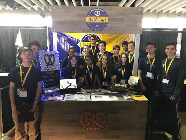 BusEd2la's tweet photo. Terrific day at #2018YBS @VEInternational @aliltwistcp #proudteacher https://t.co/KlbWczrC0V