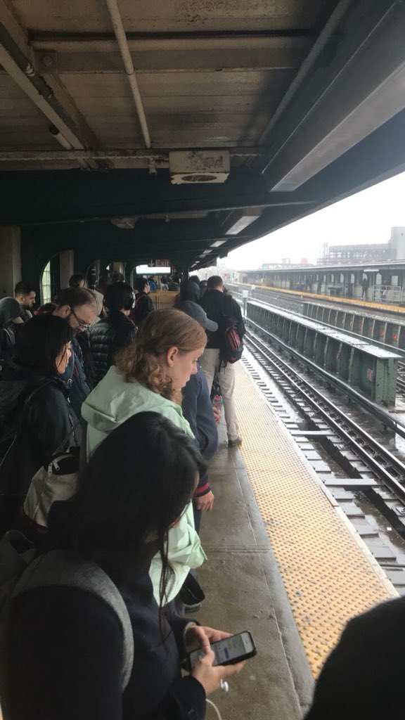 7trainblues's tweet photo. 7 Train during torrential downpours... same as every other day. The platforms are public safety hazards and the #ltrainshutdown is coming. Our service is beyond unacceptable.

#7cantwait #andybyford #mta #nyct #flawlesscommute7 https://t.co/gm8g2oLyKb
