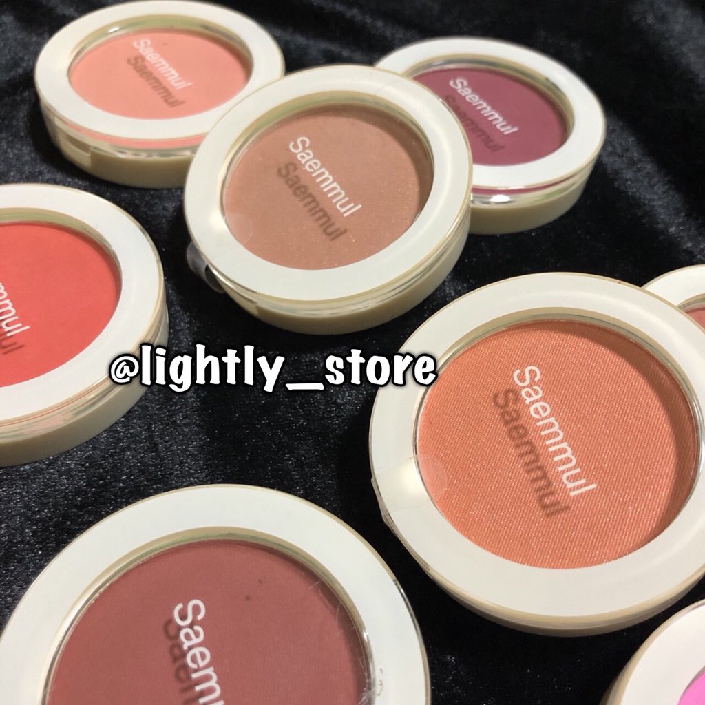 lightly_store's tweet photo. Saemmul Blush 🌸บลัชออนเนื้อฝุ่น🌸พร้อมส่งจ้า 😘#PP02 #PK03 #CR03 #RD01 #RD02 #RD03 #OR01 #BE02 💕

ราคา 200 บาท

#พร้อมส่ง #ชี้เป้าโปรถูก #saemmul #blush #saemmulrd02 #saemmulbe02 #ปัดแก้มสวย #ปัดแก้มฮิต #เครื่องสําอางค์เกาหลี #รีบมาตำ https://t.co/4OSxq1wM02