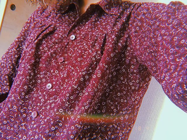 oWGp123dcx4GflS's tweet image. .
かわいい❀✿
アメ村の古着屋さんで買ったけど着る機会なくてやっと着れた🤤
そして月水全休は強いです。
*
#April18
#olderclothes#古着
#blouse#ブラウス
#flowers#花
#HUJI#フジ
#instagood#instalike#いいね返し
#l4l#like4like ift.tt/2HvhgLa