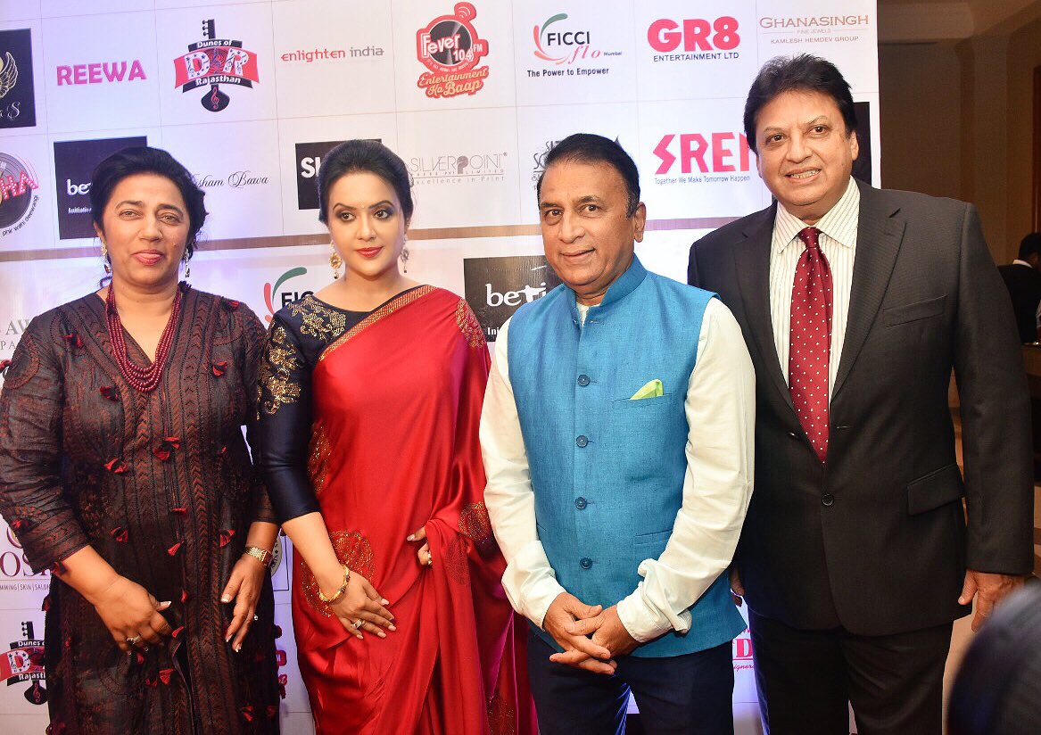 fadnavis_amruta's tweet photo. It was an honour to award highly accomplished women achievers frm different career paths @ficci_india #gr8Magazine #Beti awards! From being primary caregivers,women r now contributing to economy & social change! Let’s get inspired & inspire these supernovas to scale newer heights https://t.co/L9WpQXjbMd