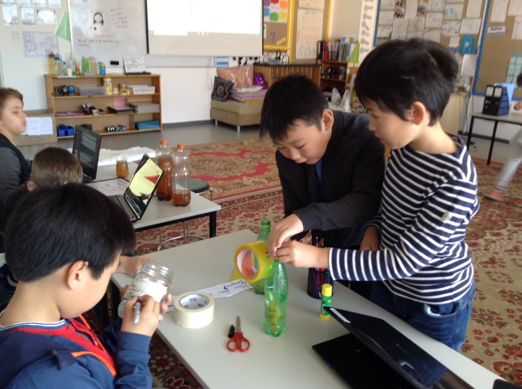 mmacqueen1's tweet photo. Sts designing their own experiments sometimes need an expert to show them how to use the tools. Gr4 are following scientific process and inquiring into dirty water? #isumng https://t.co/smE0KJ7kIs