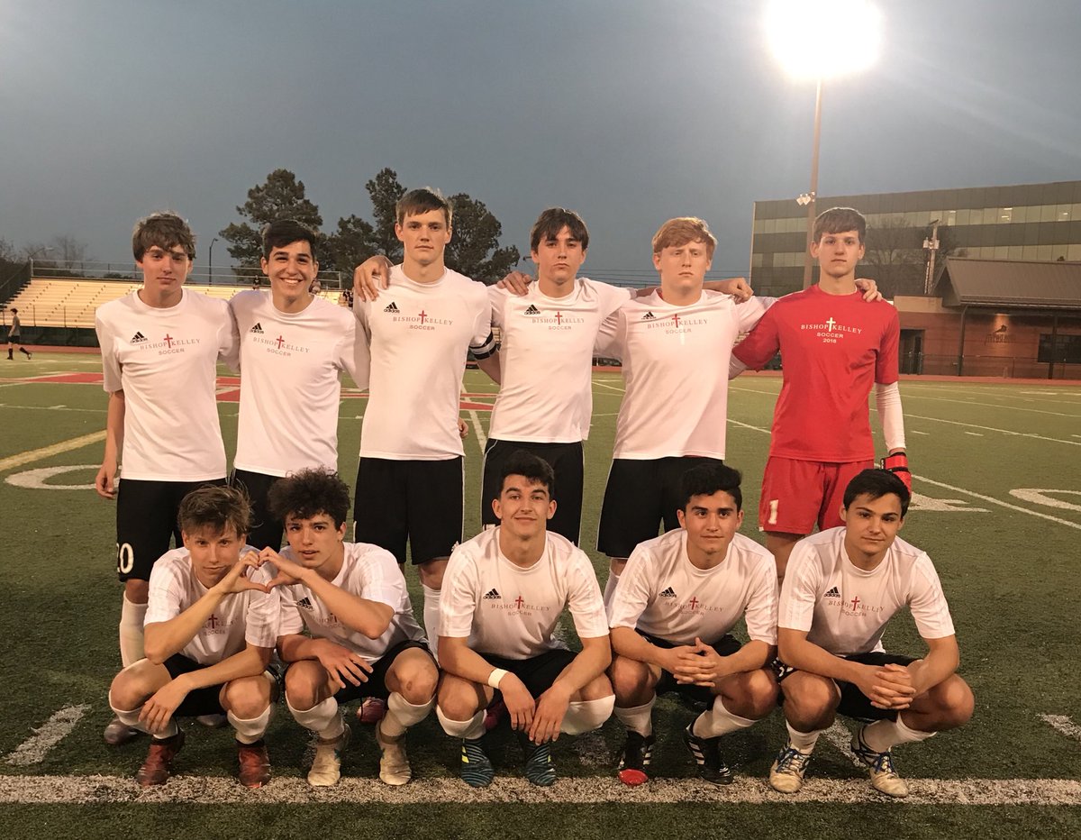 Philway's tweet photo. BK Boys defeat Coweta 10-0 to become the 2018 5A District 3 Champions!! Goals by Ethan (2) Austin (2) Parker (2) Chris, Cole and Jack! GK Brennan w the shutout!     SR Night this Friday vs McAlester.        GO COMETS!! https://t.co/mxaHlnUe6k