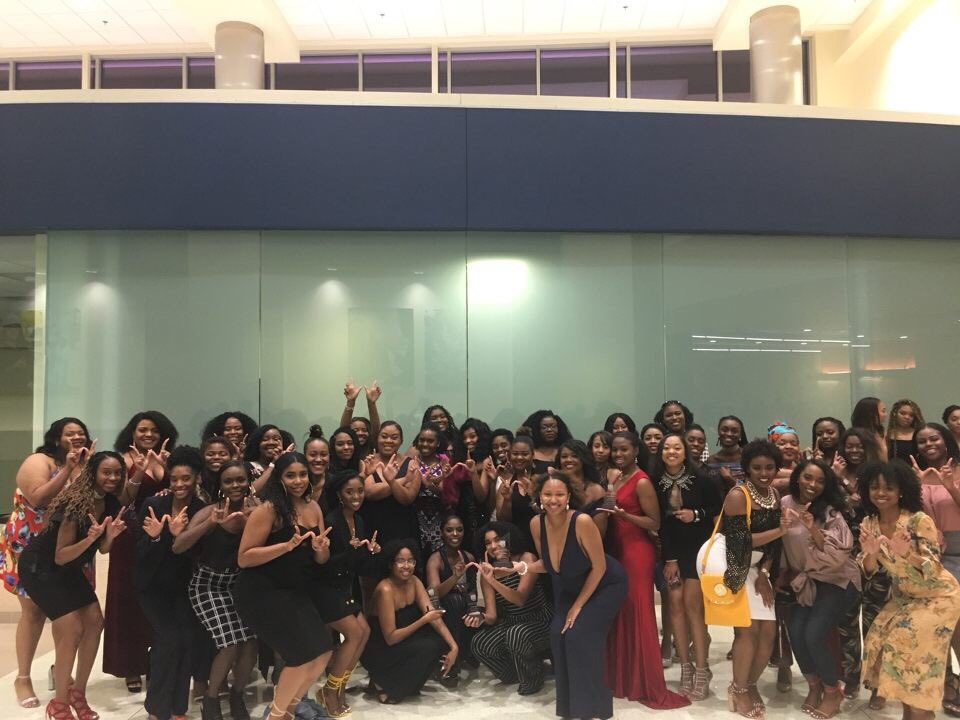 UTANACWC's tweet photo. We like to thank @CoB06 for awarding us as the Most Active Organization #HSOC18 https://t.co/jzZwnxGvwF