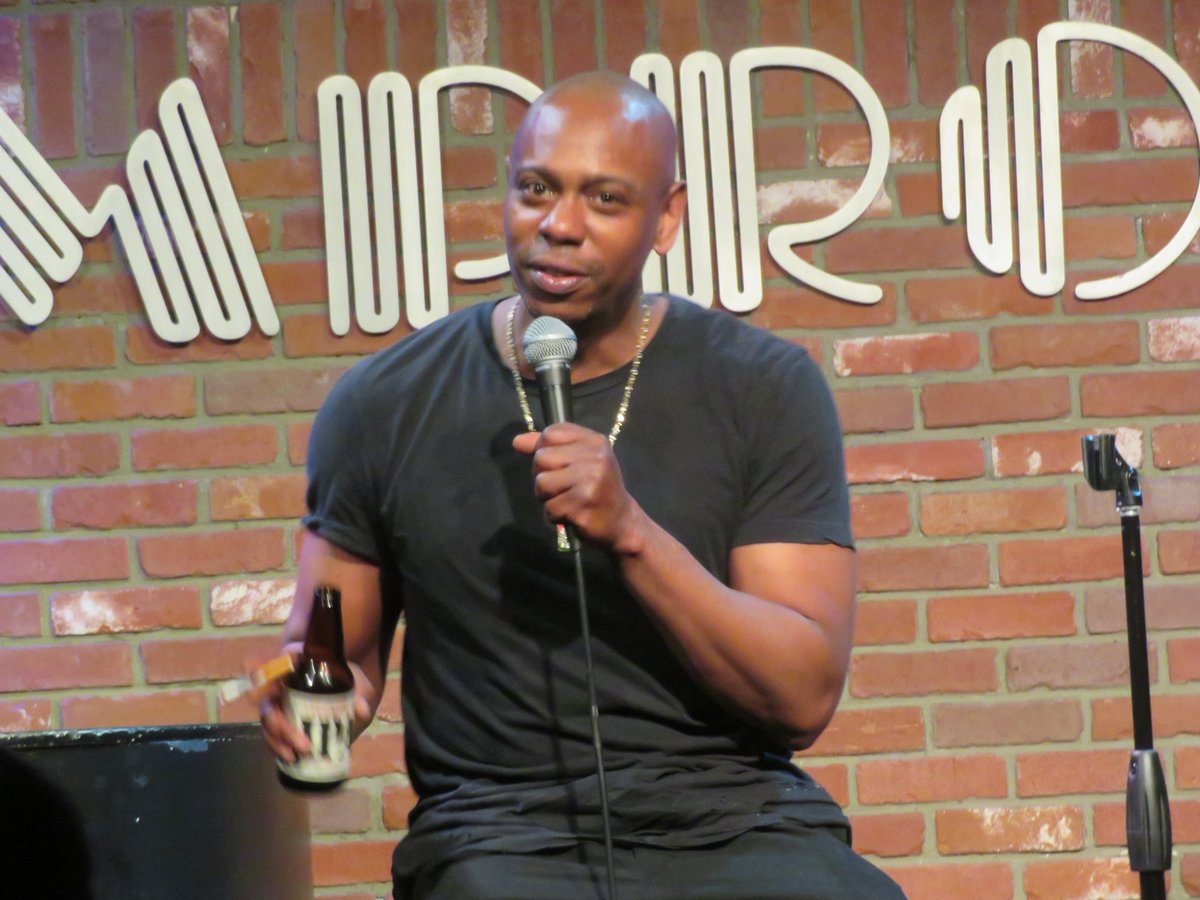 Big_Spike's tweet photo. #MoBettaTwentyPlusYrsStrong @DaveChappelle #SmashedDaStage!!! #WeMadeEmLaugh @MoBettaMundayz @HollywoodImprov @Big_Spike https://t.co/psu4Yzd8Tf