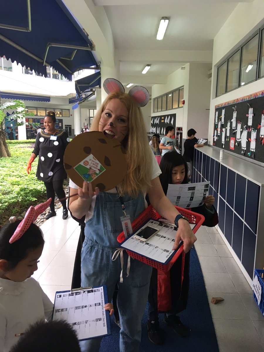 keteaches's tweet photo. Literacy week at #aisgz with visiting author @helainebecker . Activities include dress like a book character and book cover door scavenger hunt. #literacy https://t.co/YrZS7kMNl4