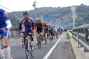 lawsondosports's tweet photo. 【エントリーは本日23:59まで！】
2018バイクカーニバル』
開催日：2018/5/4(金)
会場：皆生プレイパーク(鳥取県米子市皆生3丁目18-3) ( 鳥取県 )
信号待ちあり、一時停止あり、交通ルール厳守、これが皆生大会バイク競技のルールです。
詳細・お申し込みはこちら
https://t.co/1na9A29owv https://t.co/4lSbvB8T5c