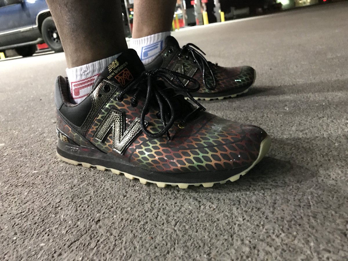 CensoredSays's tweet photo. Today #newbalance #flyasskickseveryday #YOTS https://t.co/ptY9JMS5fs
