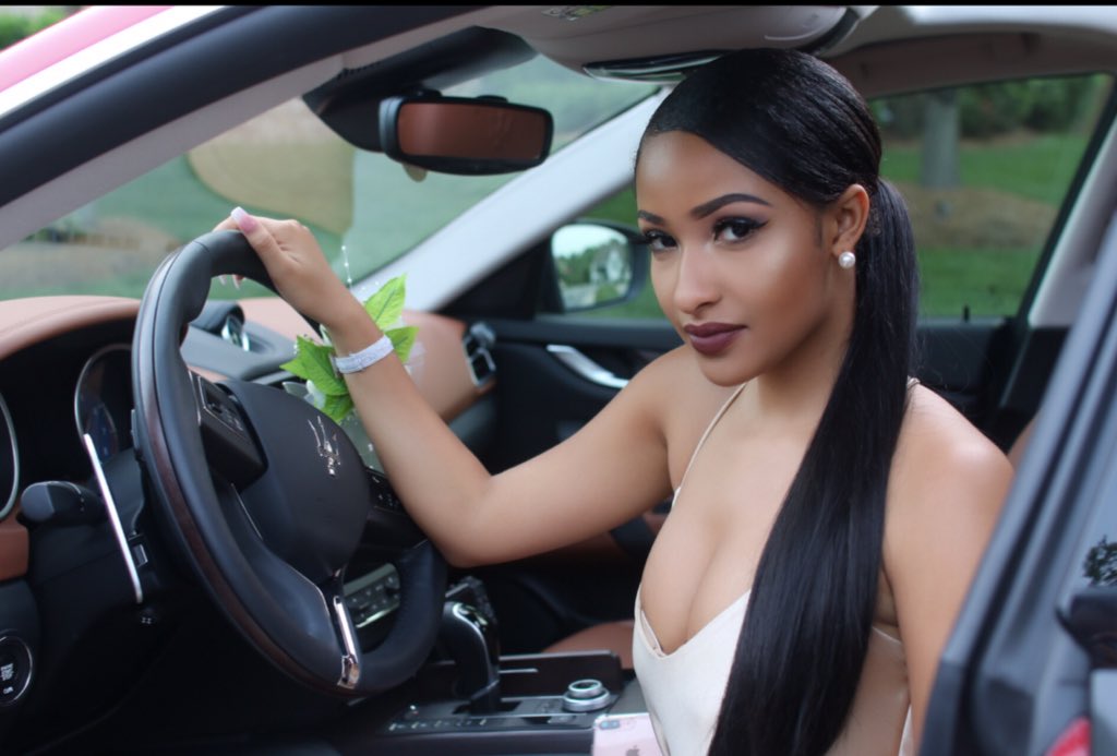 simplykennedy_'s tweet image. In honor of prom season😭 Prom 17'