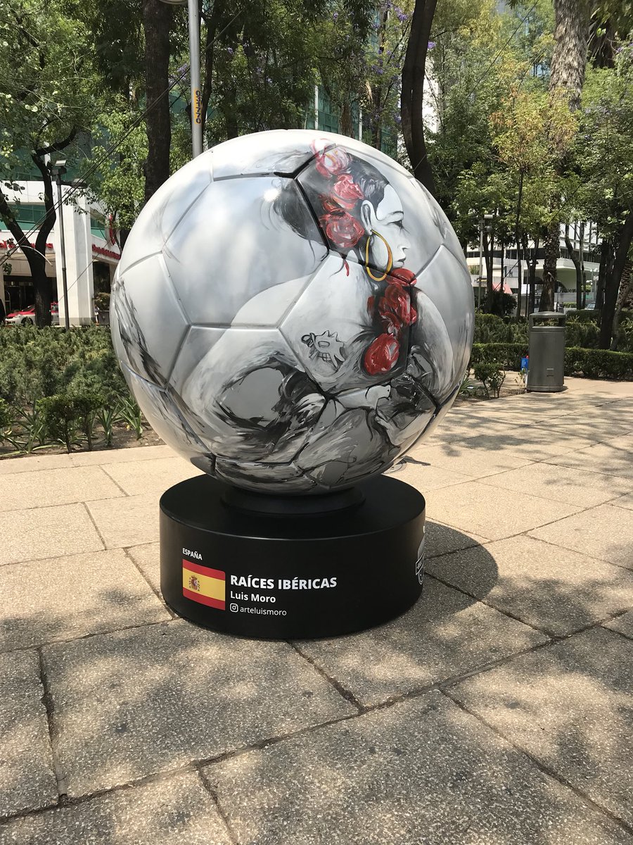 locosxelarte_mx's tweet photo. Ya estamos en #CDMX, pero digamos: del grupo B, ¿cuál es tu pieza de #BallParade favorita? https://t.co/NVH14mC9OA