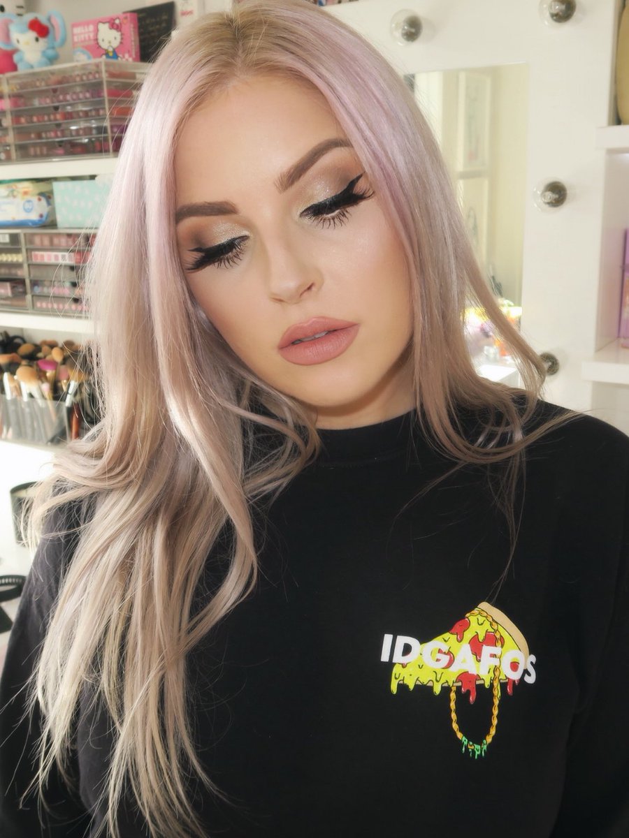 De Lorenzo Rose Gold Shampoo Before And After shaaanxo 🐼 on Twitter: "Delorenzo rosewood :) or rose gold, which is