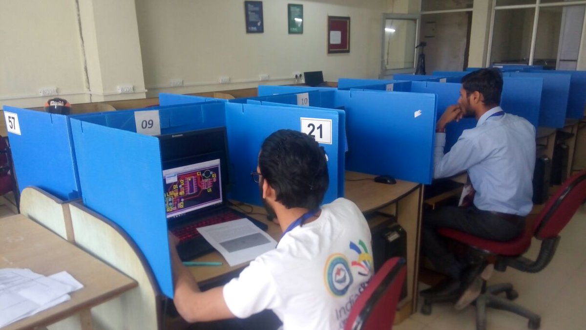 uksdm_2017's tweet photo. #Flaunt_Your_Skills
#World_Skills_2019_Kazan_Russia
#Olympics_Skills
#AbSkillsKiBari
State Level #IndiaSkills Uttarakhand 2018
MCAD held on 17 April 2018 @Shivalik_Colleg 
@drpankajias https://t.co/yYPoAy28zA
