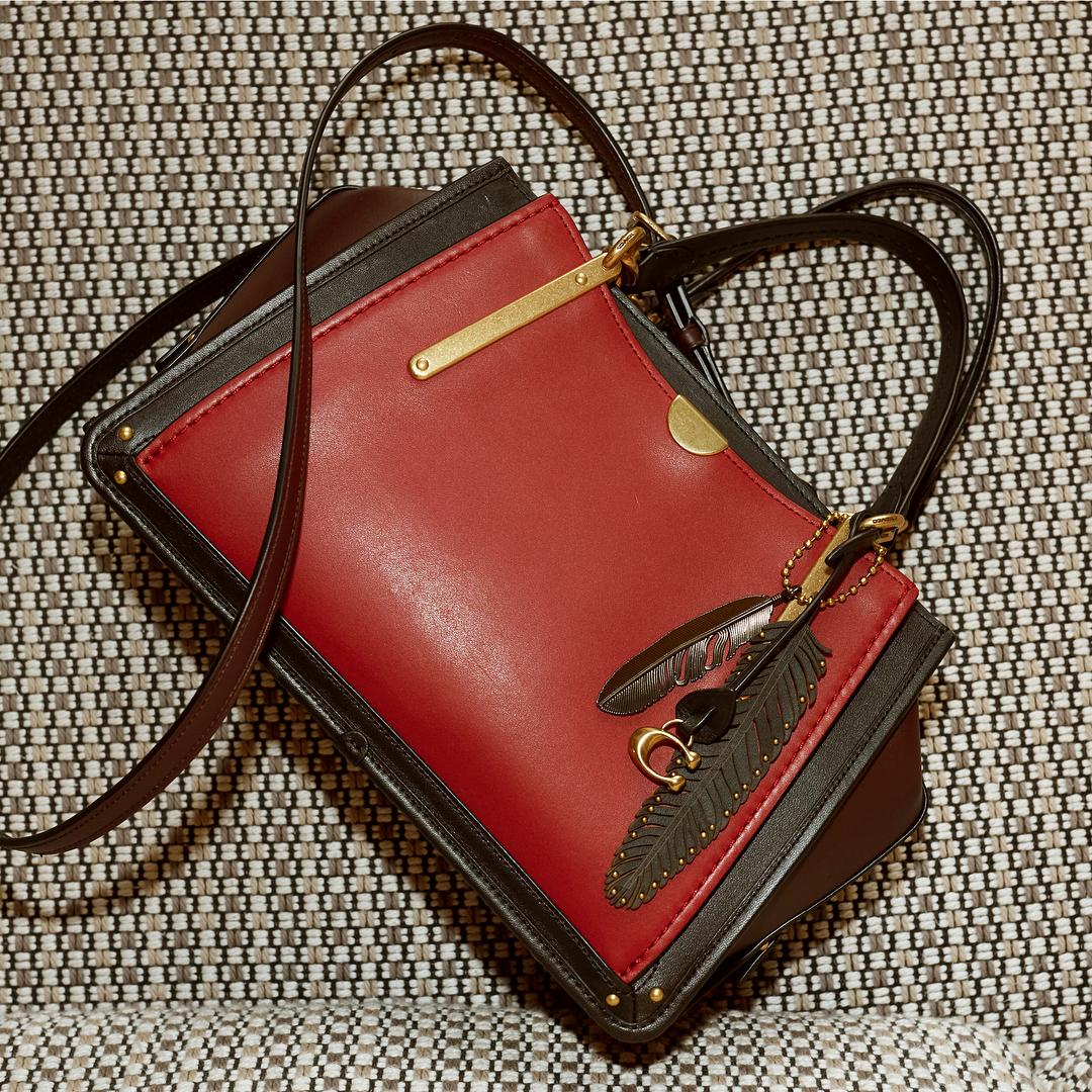 OnlineShop_AZ's tweet photo. Hot off the runway, straight to you. Click link in bio to shop the new and exclusive Dreamer Leather Satchel Coach bags from Neiman Marcus online https://t.co/XEl0E2iuIG https://t.co/OGf0DxfBkD
