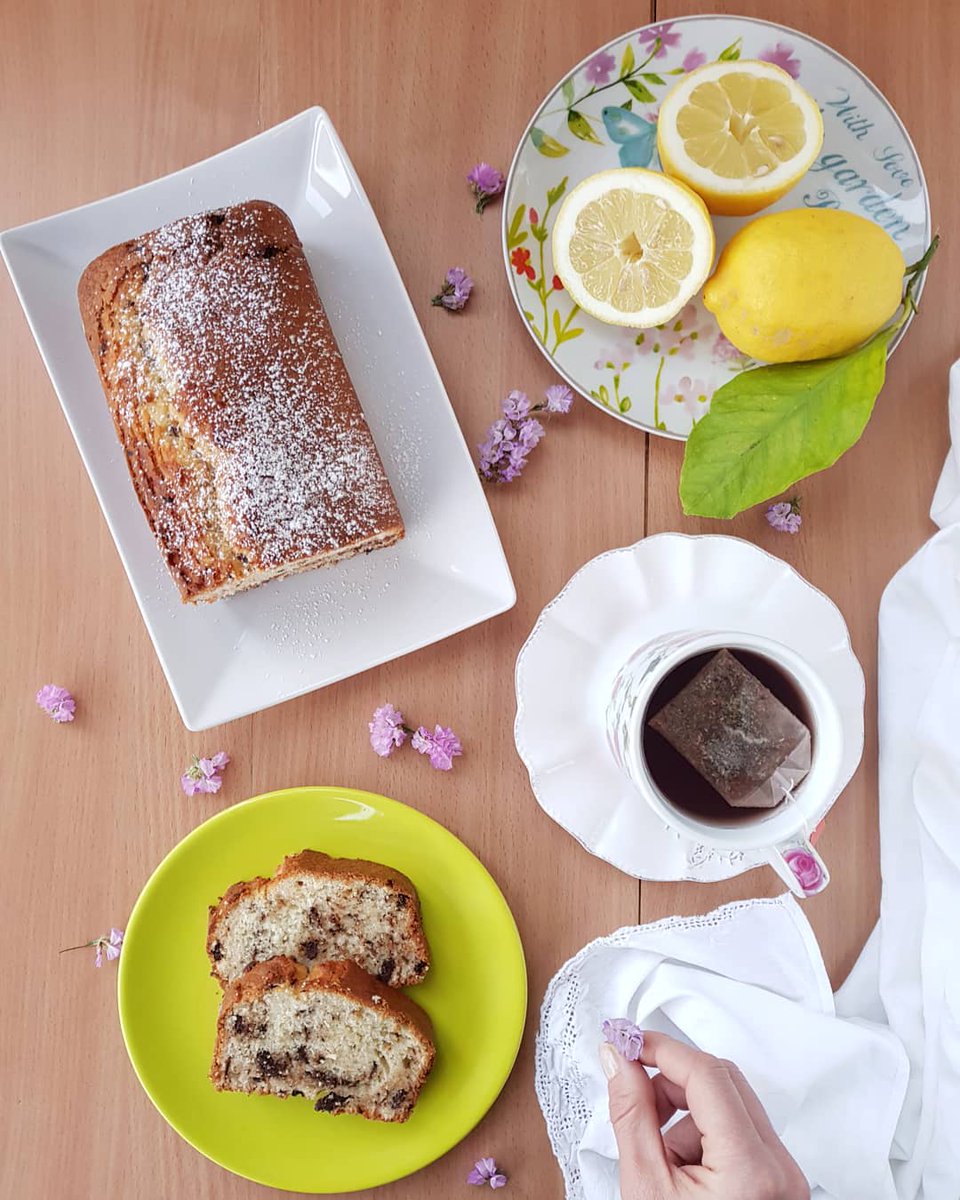 Questa mattina colazione con #PLUMCAKE senza burro con cocco e scaglie di CIOCCOLATO 😋😋😋 e poi di corsa da...😍😍😍
Non ve lo dico!!! Ma se siete curiosi seguite le mie Stories di instagram😎😎
E voi quali programmi avete?