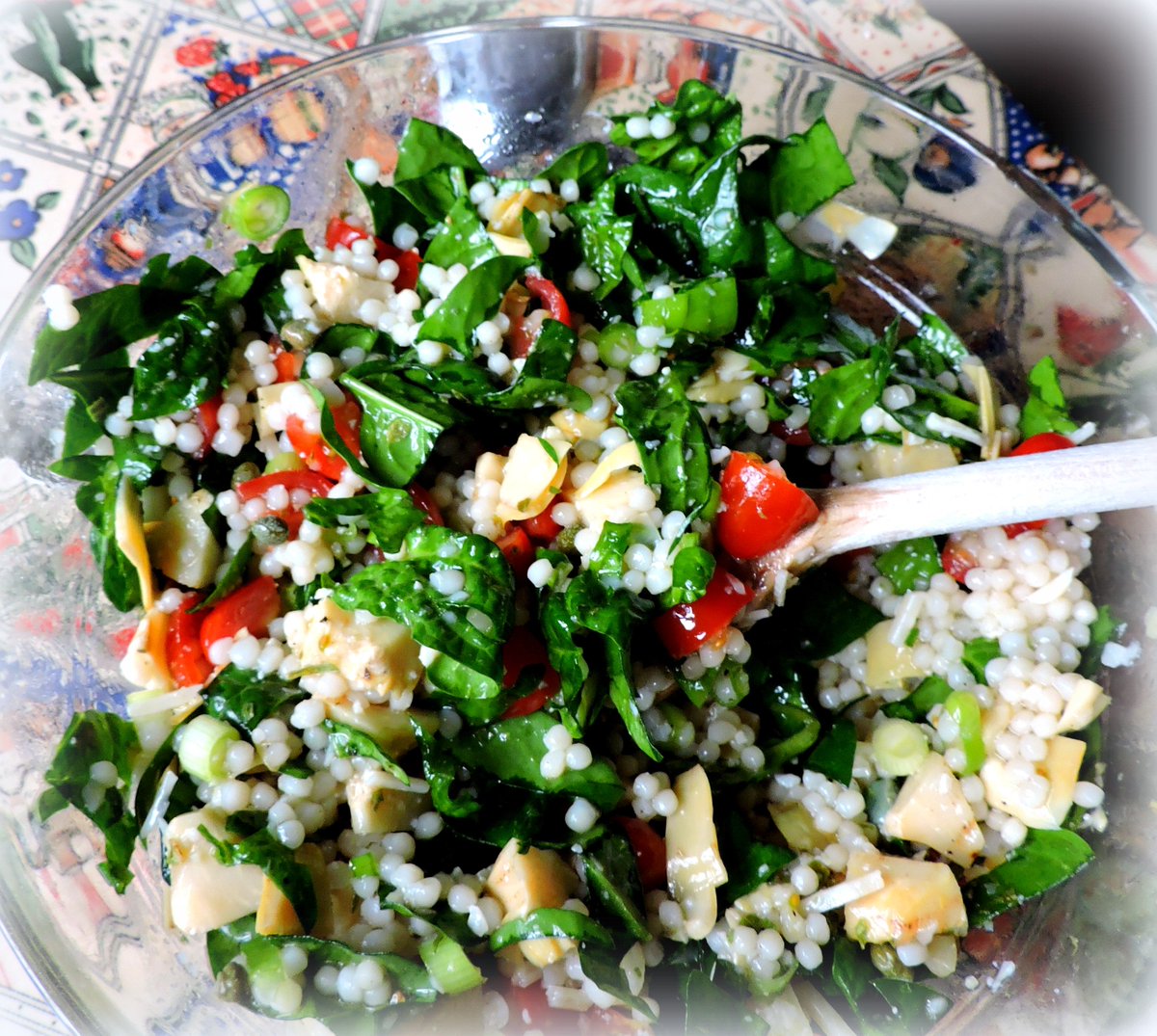MarieRYnr's tweet photo. Couscous Salad, loaded with flavour, colour and goodness. Seriously delicious! https://t.co/8e3Ef199Ow #foodporn #delicious #recipe #healthy #diabetic #yourfiveaday #salads #whatsforlunch #nomnomnom https://t.co/ObzQvSj3EZ