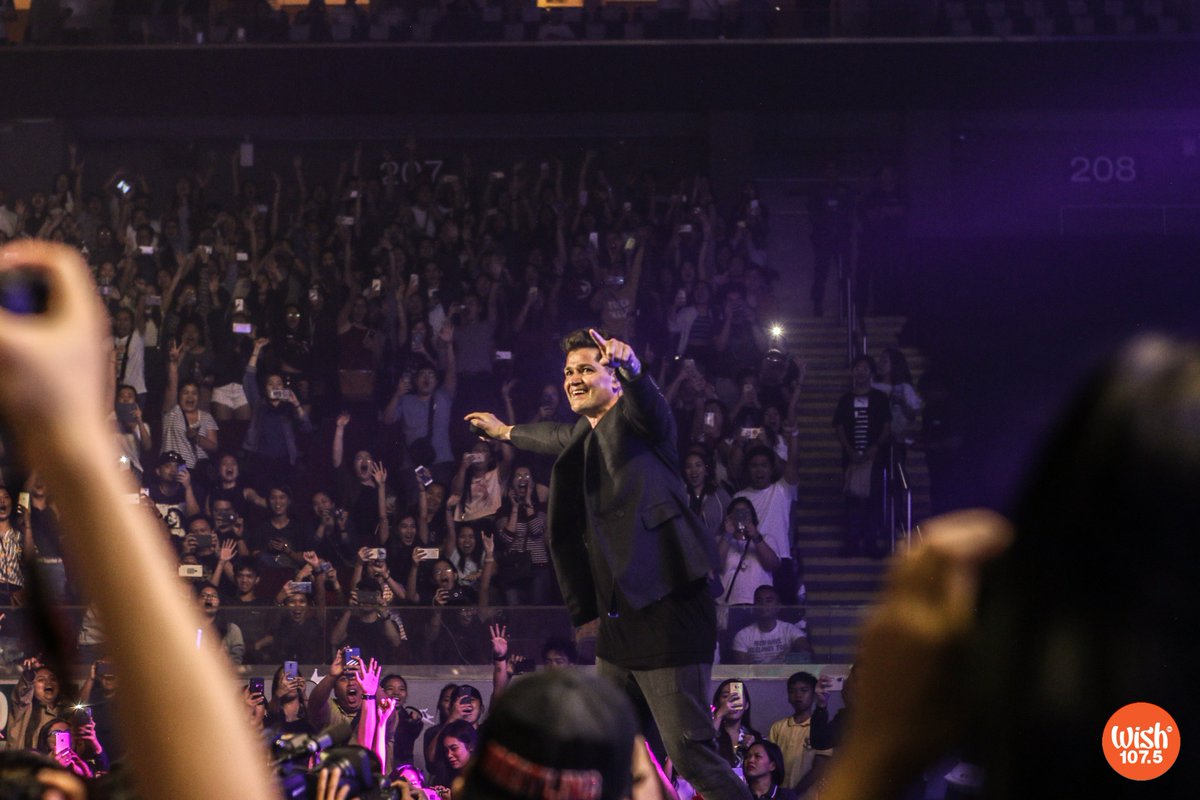 wish1075's tweet photo. IN PHOTOS: Relive the sensational Saturday evening that was @thescript's "Freedom Child" tour at the Mall of Asia Arena!

#FreedomChildTour #FreedomChildTourMNL #TheScriptMNL #TheScriptLiveInManila https://t.co/fkx4ZY309Y