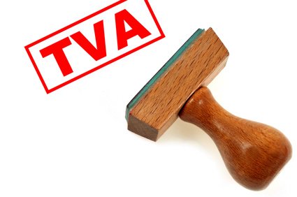 PBAvocats's tweet photo. Défaut de précision dans le contrat entre professionnels : Prix hors taxes ou toutes taxes comprises ? #HorsTaxes #TVA #DroitdesAffaires https://t.co/yFj2xFd62Q https://t.co/MkUc42vF6I