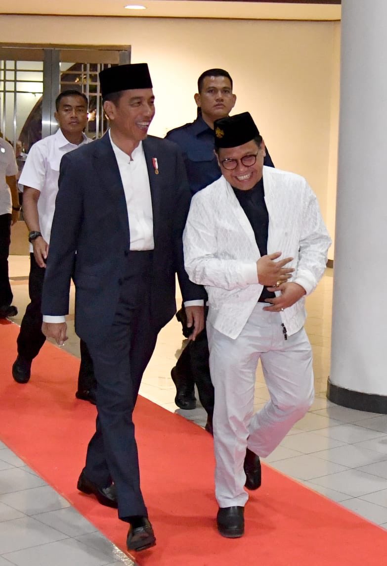 JOIN..!! Jokowi - Cak Imin, Negara Jaya, Bangsa Jaya. <a href="/jokowi/">Joko Widodo</a> bangun infrasturktur negara, <a href="/cakimiNOW/">A Muhaimin Iskandar</a> bangun karakter bangsa... 👍🏼👍🏼😍😍😍 #JOININDONESIA #NUSANTARAJAYA