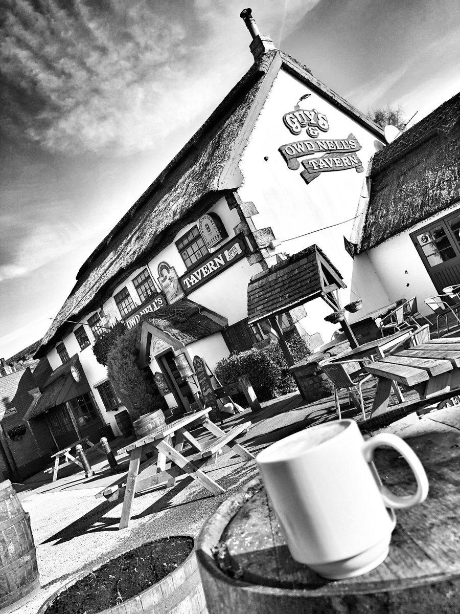 OwdNellsTavern's tweet photo. Defo #coffeetime this morning ☕️☕️☕️😍😍😍 #mylancashire #preston #loveyourtavern #bridge44 https://t.co/crBHL2bBxl