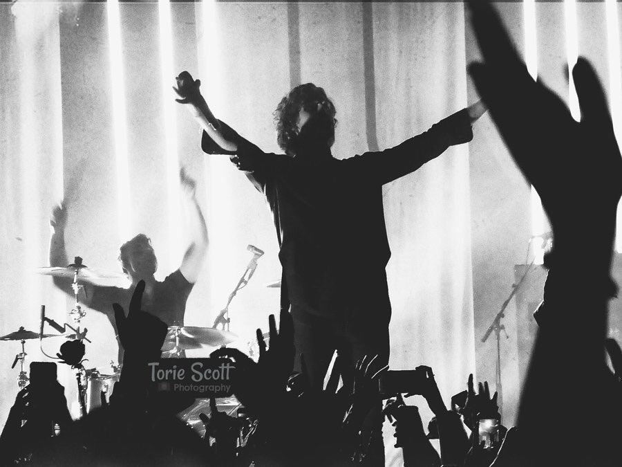 5SOSDATESLAT's tweet photo. Los chicos en el escenario hace unos días! (1) // vía @TVS_Photography
#5SOS3Tour #5SOS3Toronto https://t.co/7vVmbYsU41