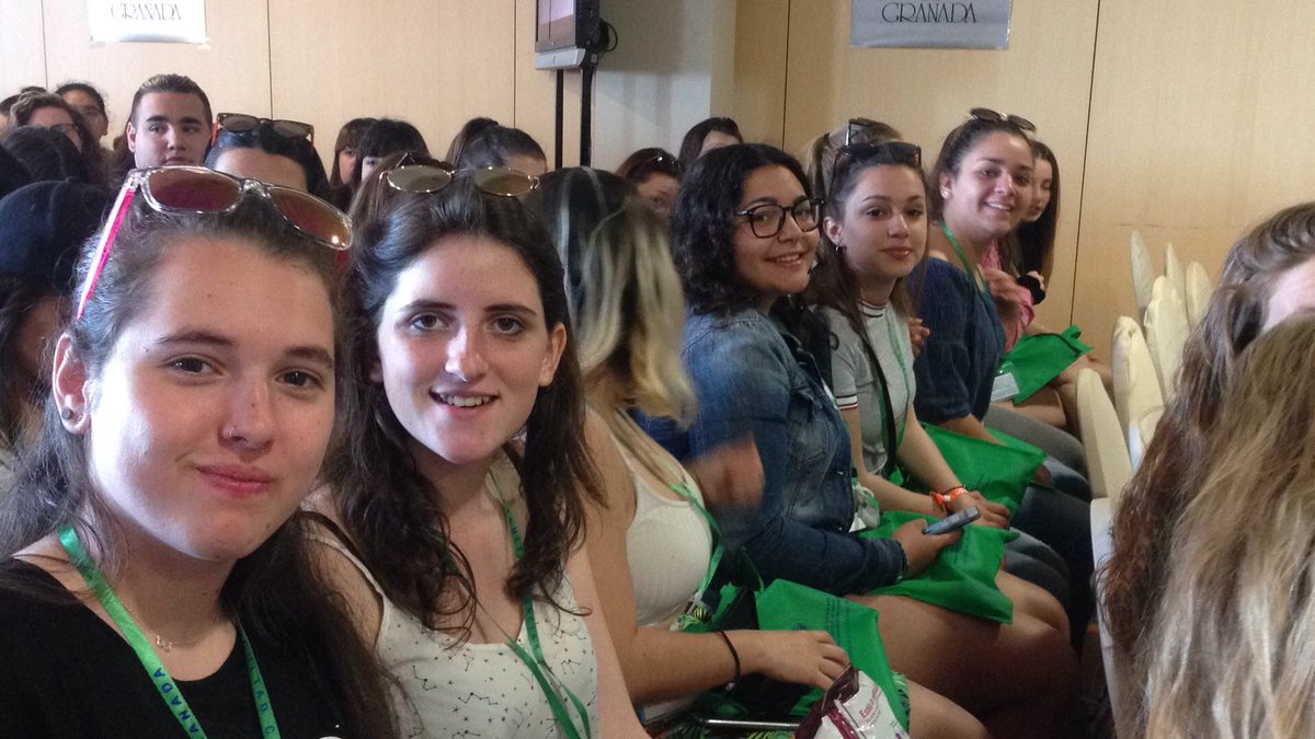 Laura_JM_'s tweet photo. Ja en la inauguració del curs #Mojacar #formacio #2TAPD @INS_Pla_Marcell https://t.co/U4aSOyGzgy