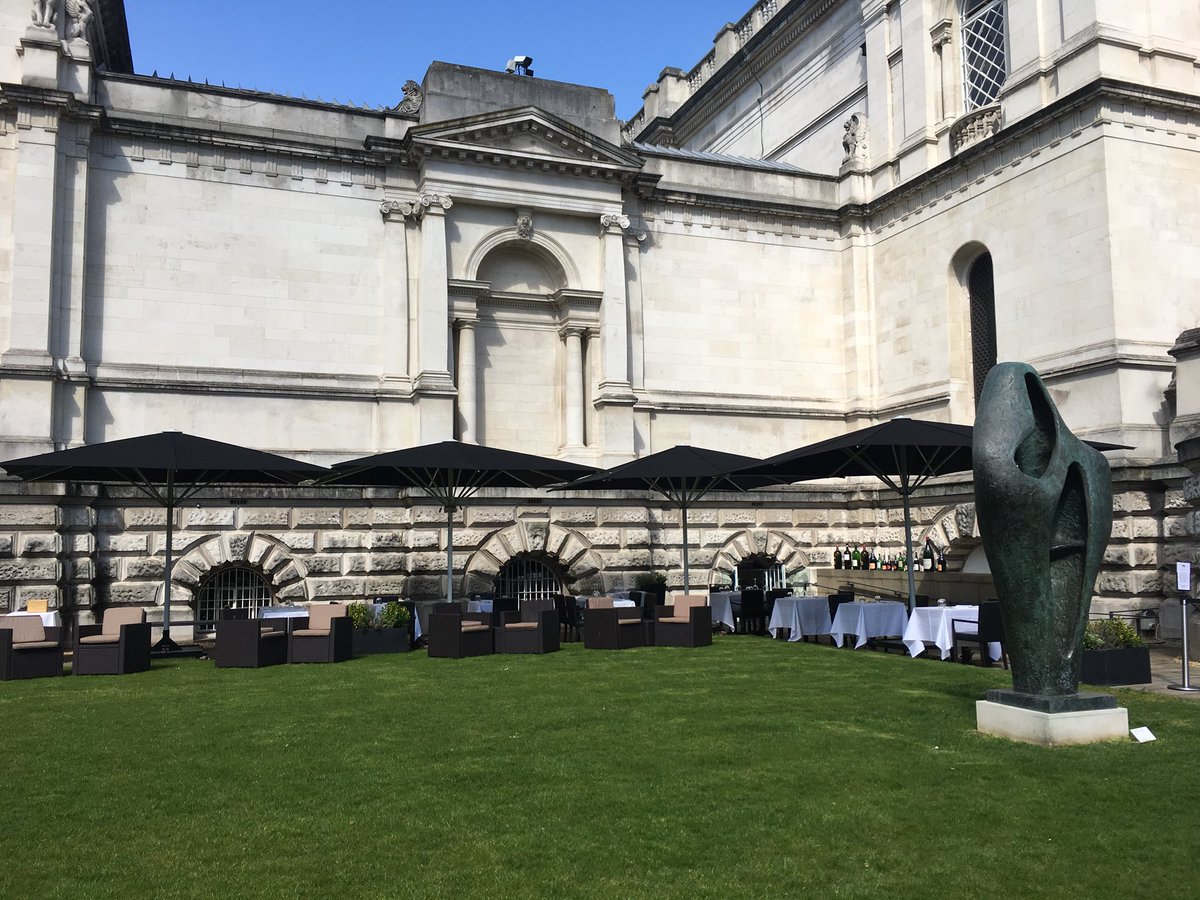 Rex Whistler Restaurant, our terrace is open for lunch, in this glorious day!! @HamishDAnderson