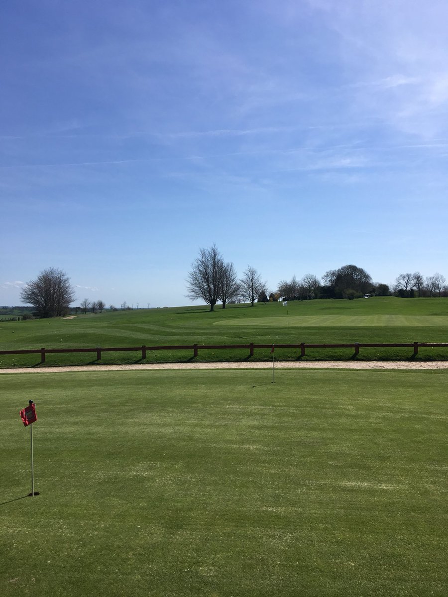jrmeaden's tweet photo. Beautiful day here @ASHLEYWOODGOLF tee times available #getagame #summer #golf https://t.co/NjVt2XQPTt