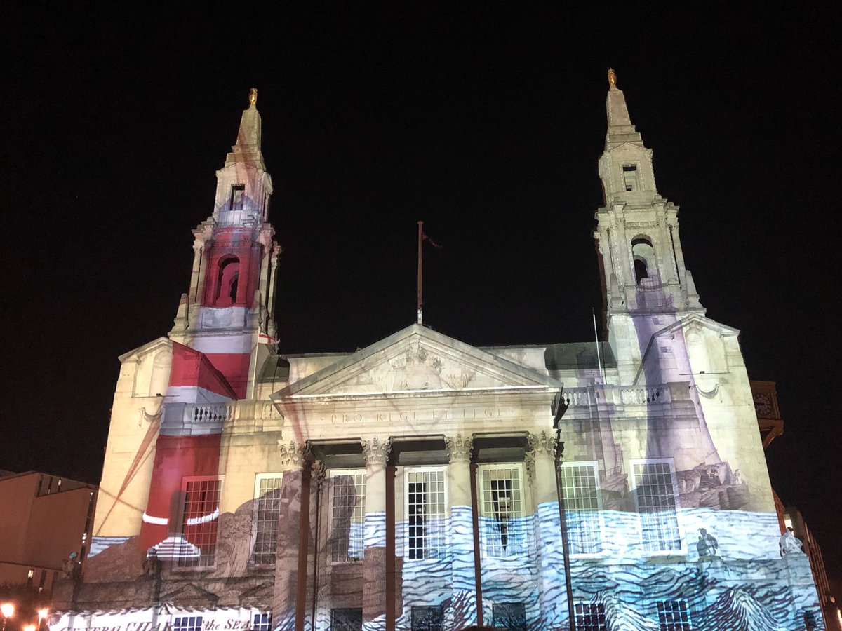 John Smeaton’s iconic Eddystone Light made an appearance in @Projstudio’s Civic Hall projection at last year’s @LightNightLeeds 🎆 #leeds #plymouth #johnsmeaton #civilengineer #lighthouse #lightnightleeds