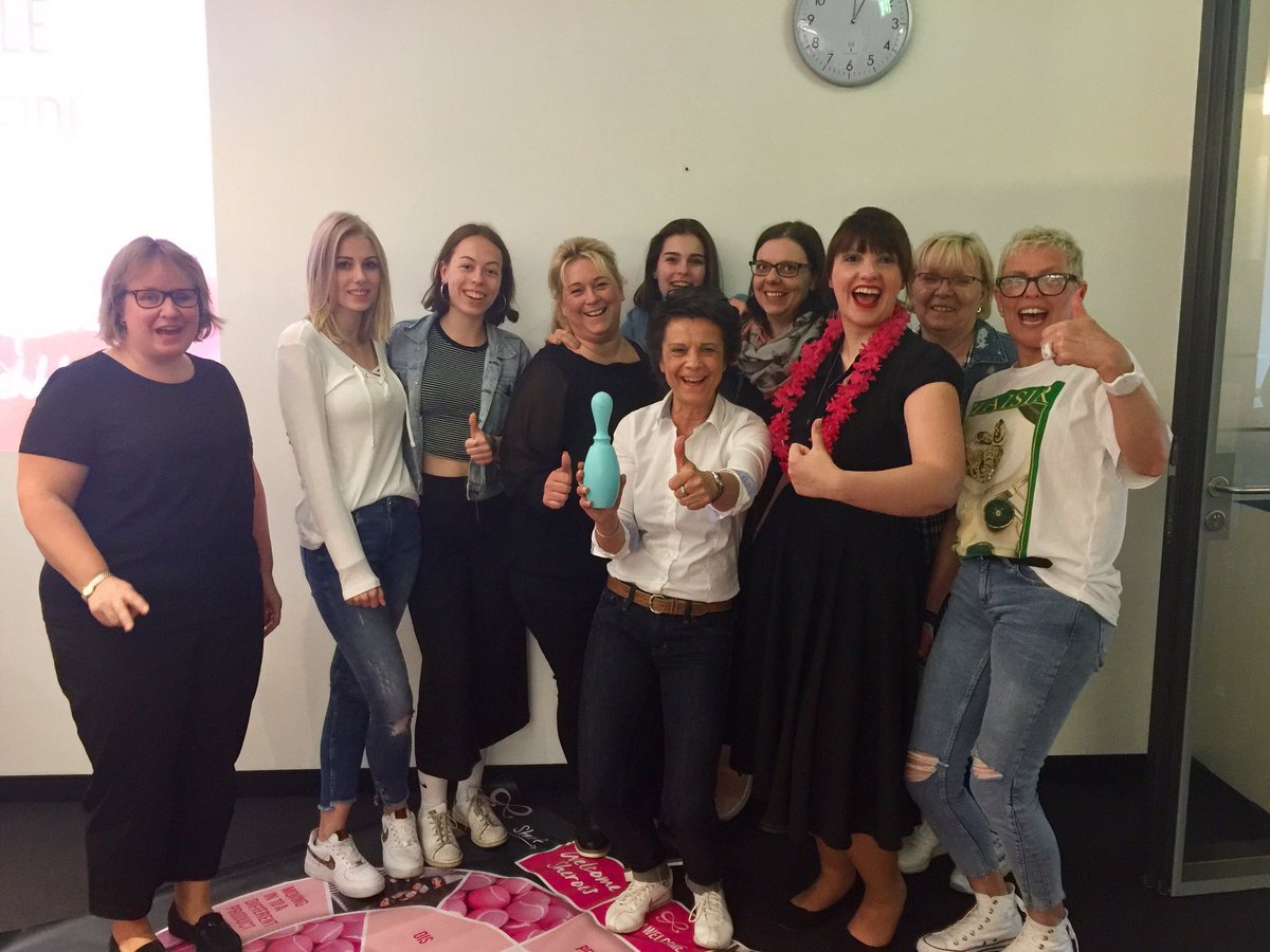 Team Busenwunder 😂👙 the winner of the roadshow Berlin #WcsRoadshow