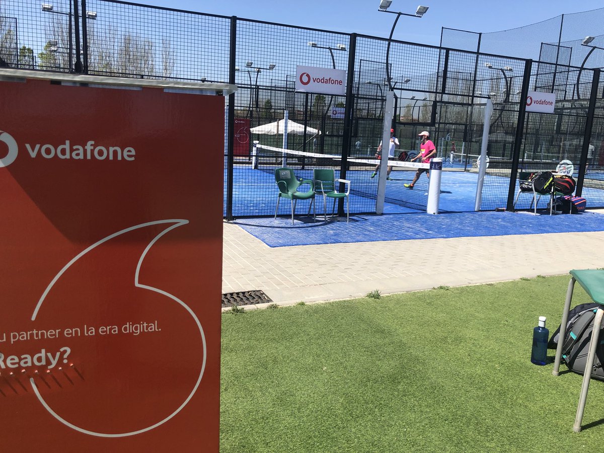 dbayoa's tweet image. Arranca la final del Torneo de Padel de Distribución Vodafone. Vamossss! #vodafoneempresas