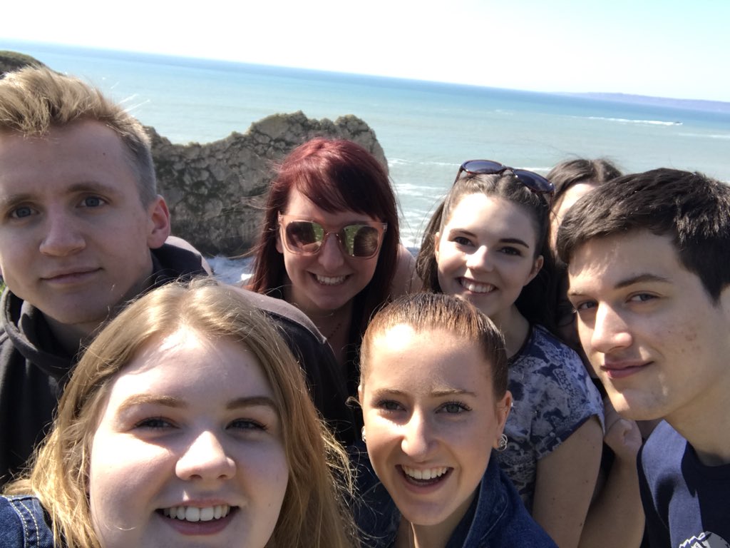 Geogsquad2k16's tweet photo. Bitches n beaches 👭🌊 https://t.co/fMLRf1fjJP