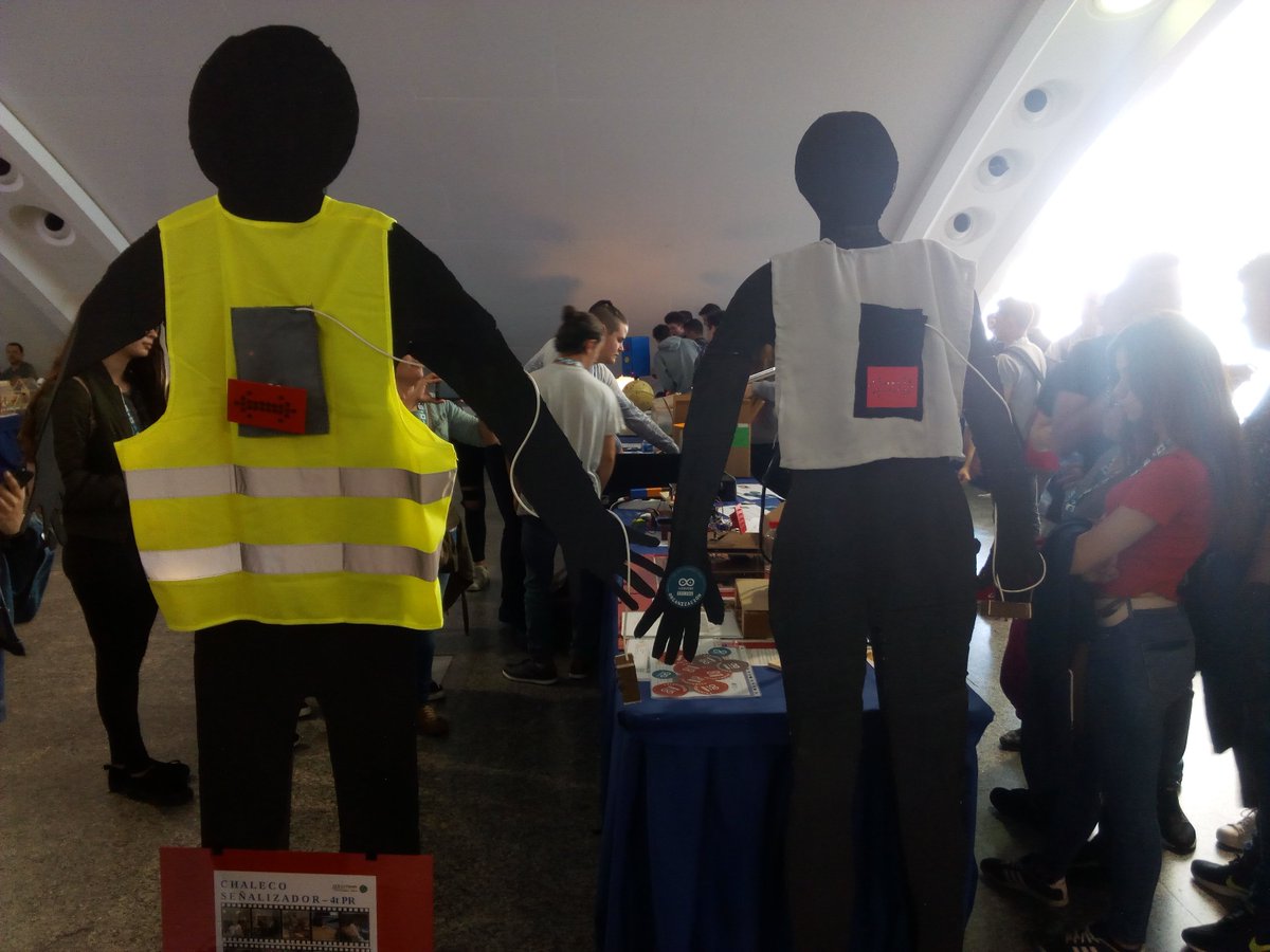 HackerSpaceTech's tweet image. RT arduino "RT carsecor: #ArduinoCTC #FeriaValencia #CefireCTEM Proyectos espectaculares https://t.co/JaWpwxZqS3"