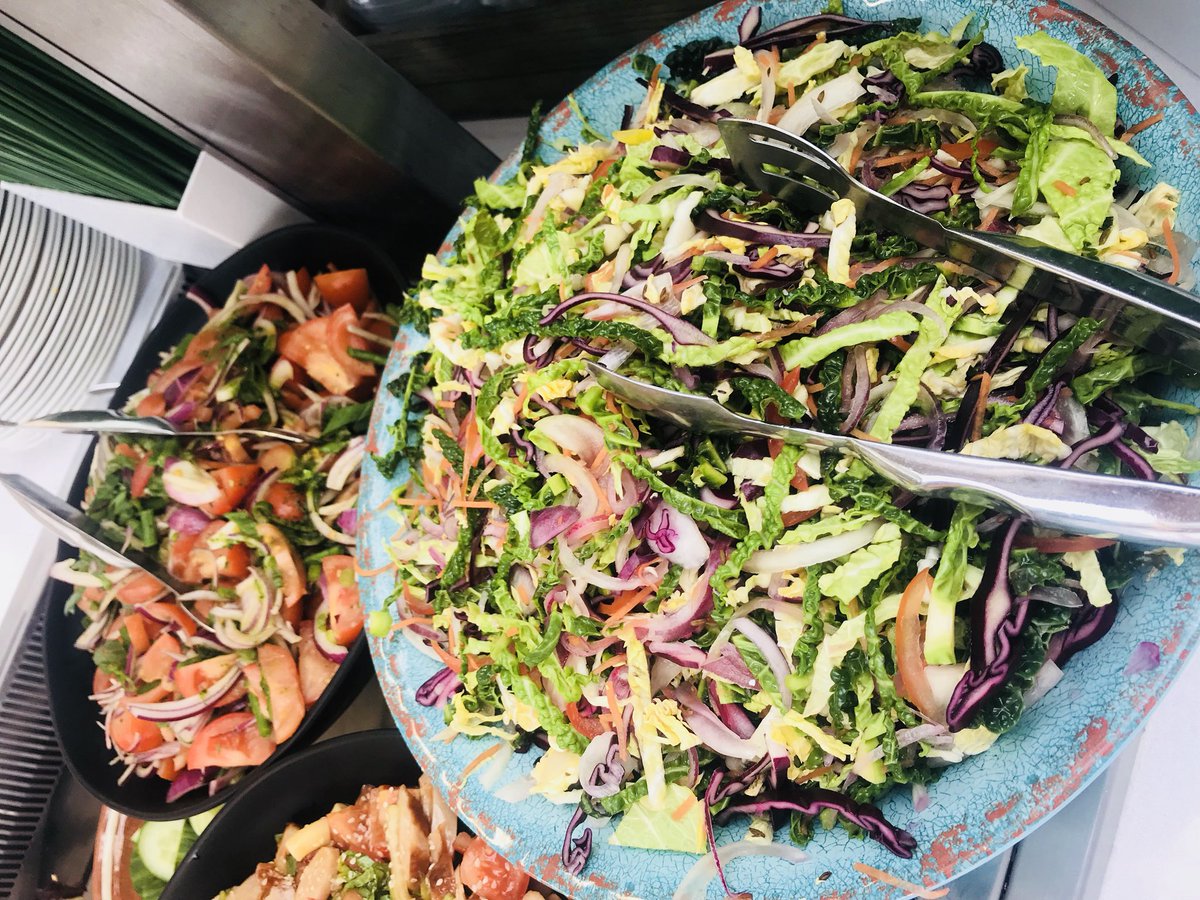 Summers coming salad bar looking fresh &amp; vibrant for today’s lunch <a href="/compassgroupuk/">Compass Group UK & I</a> @r_holmes81 <a href="/KellyShanks6/">Kelly Shanks</a>