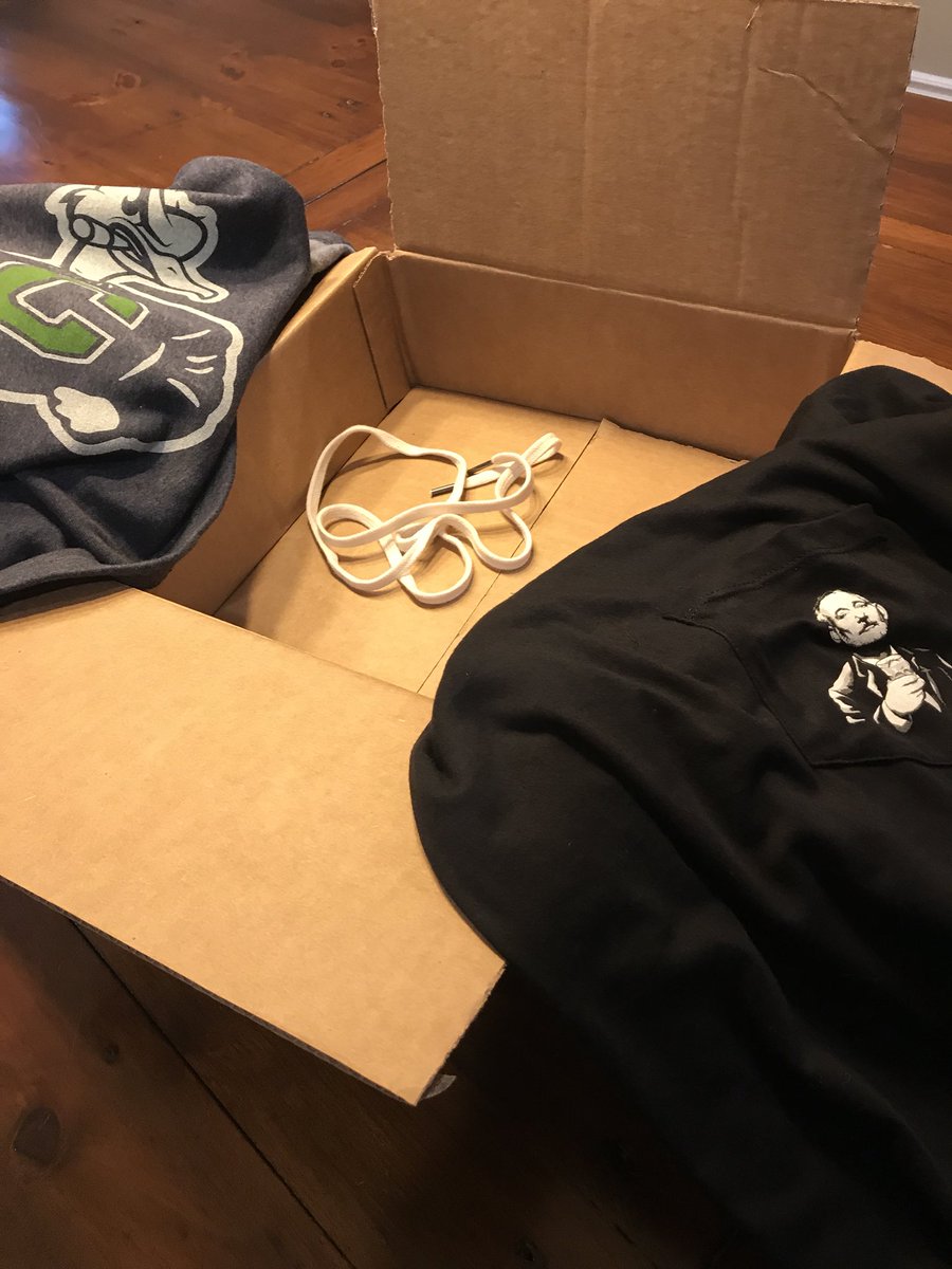 Beezur68's tweet photo. If one of you @theCHIVE is aimlessly searching for a lost shoelace... found it in my #chivebox @TheChivery https://t.co/ribLmIEfvh