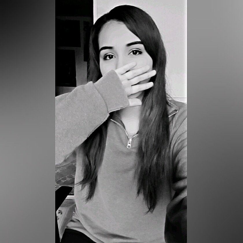 PauRvj's tweet photo. #NuevaFotoDePerfil https://t.co/wLY4oV8XrD