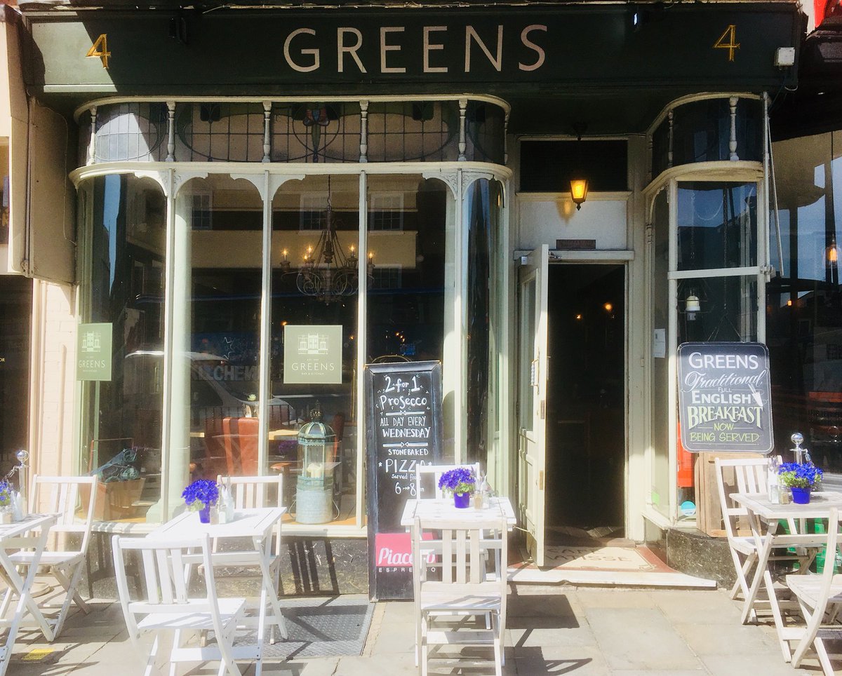 The SUN is here!! ☀️ 
2 for 1 Prosecco ALL day <a href="/GreensBK_/">Greens Bar & Kitchen</a> with lunch from 12-4pm and stonebaked pizzas served from 6-8pm
Enjoy a midweek treat with us!☀️ 🥂🍕
#pizza #sunshine #prosecco #WinchesterWednsday #wine