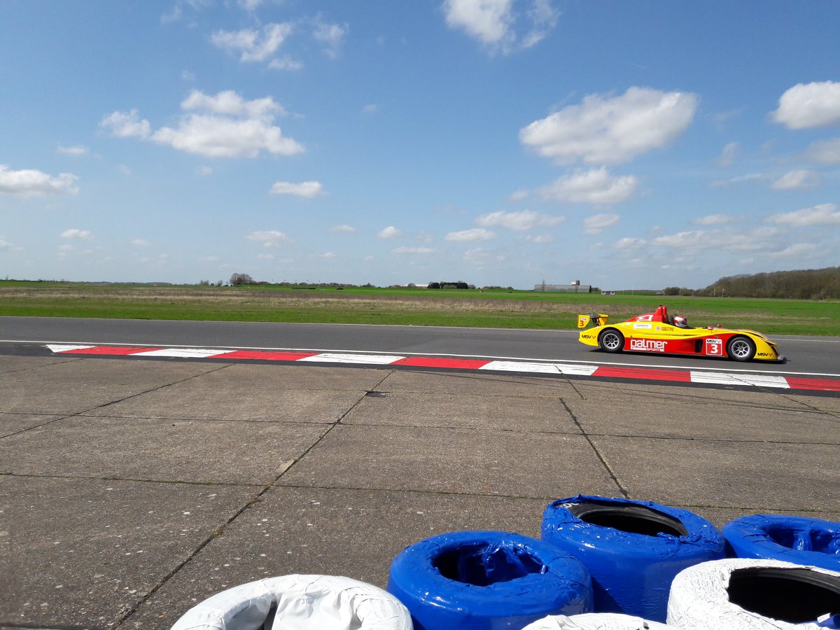 LookersGroup's tweet photo. 0-60 in 3.4 seconds, the JP-LM is flying around the track today. Lovely weather and great fun so far! #LookersTrackDay https://t.co/GJ2DfMiNGm